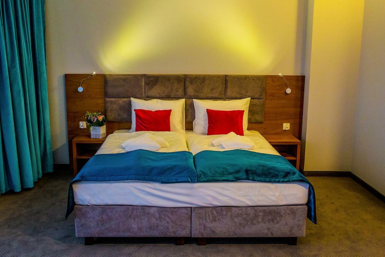 Stary Mlyn Hotel Świdnica Kültér fotó