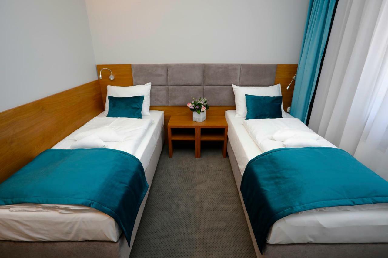 Stary Mlyn Hotel Świdnica Kültér fotó